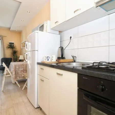 Sweet Corner Apartment
